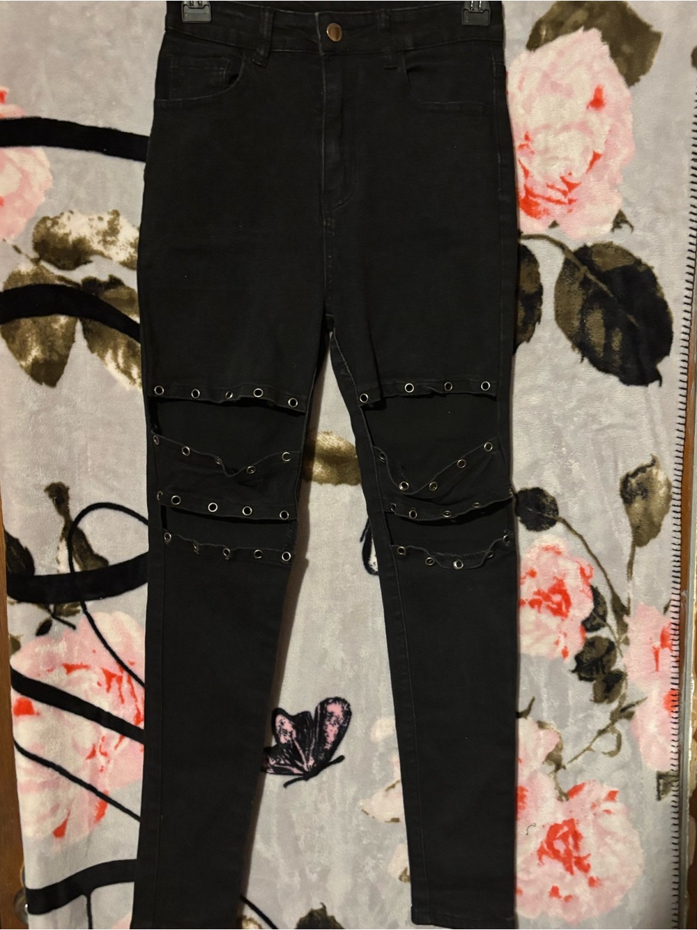 SHEIN Black High-Rise Skinny Jeans with Grommet Straps